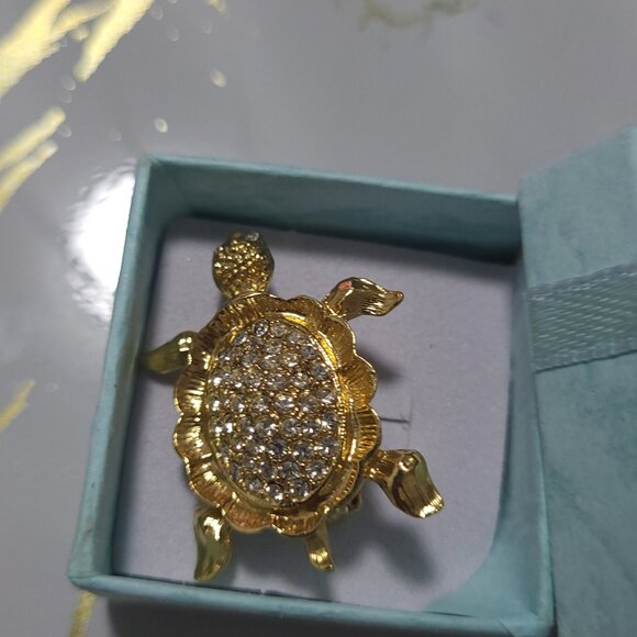 ✨ Trifari Vintage Gold Sea Turtle Brooch – Timeless & Elegant ✨ - Picture 3 of 4